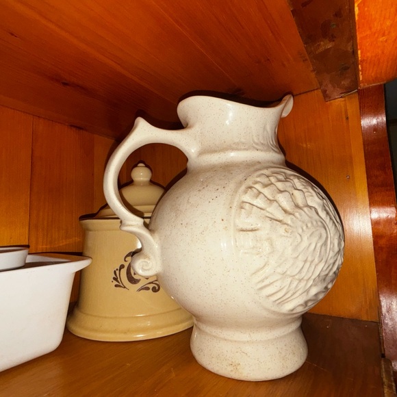 McCoy Large Beverage pitcher with Turkey - Picture 8 of 11